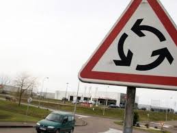 Trouvez facilement un stage de sensibilisation à la sécurité routière grâce à notre comparateur en ligne, qui référence des sessions qui se déroulent dans la france entière, y compris aux dom tom et les compare pour vous en fonction de leurs tarifs. 5 Conseils Pour Obtenir Le Code De La Route Du Premier Coup L Etudiant Trendy