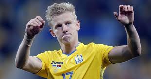 Футбол 24 поговорив про поєдинок. Ukrainskij Futbolist Manchester Siti Aleksandr Zinchenko Dvazhdy Razgromno Obygral Odnoklubnika Benzhamena Mendi V Fifa 20 Sport Tch Ua
