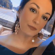 Vicky Arellano (@vickyarellano23) is LIVE