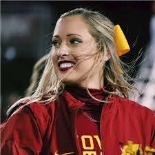 Avery Sheehan's Instagram, Twitter & Facebook