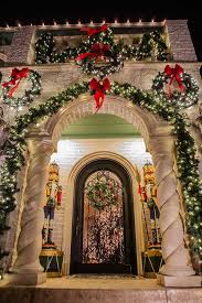 Exquisite Traditional Christmas Lighting And Decor Outdoor Christmas Lights Outdoor Christmas Decorations Outdoor Christmas