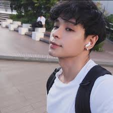 K (@keirets) • Instagram photos and videos