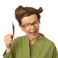 Frieda Braun's Instagram, Twitter & Facebook