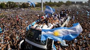 Buenos Aires: Mehr als vier Millionen argentinische Fußball-Fans feiern  Messi & Co. - n-tv.de