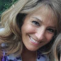 Diane Costa's Instagram, Twitter & Facebook