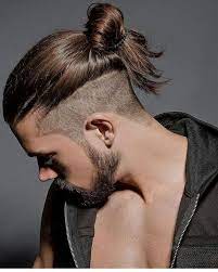 Undercut With Top Knot Man Bun Men S Hairstyles Cabelo Comprido Masculino Cabelo Masculino Cabelo
