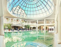 Sungarden golf & spa resort 5 stars hotel in cluj napoca, romania within us travel directory get the celebrity treatment with. Https Xn Urlaub In Rumnien 2qb De De Hotel Pension Apartment Cluj Napoca Sungarden Resort