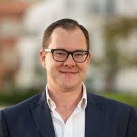 Melvin Lau's Instagram, Twitter & Facebook