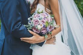 Amazon wedding favorites shop our favorite if you want your fresh floral bouquet to last beyond the big day, there is the added cost of preservation. 5 Best Wedding Bouquets From Florists In Singapore 2021