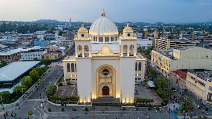 Discover - Historic Center of El Salvador