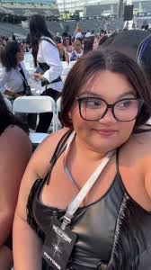 Pov you got the floor seats and you did good 😚😝🫡#fyp #ateez #kpop #atiny  #kpopfyp #foryoupage #floorseats #soundcheck #vip@Danna Vasquez