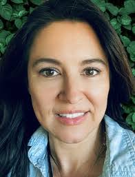 Laurel Alexander's Instagram, Twitter & Facebook