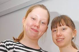 Frisches Grün wird zu runden Kunstwerken