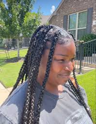 Large Knotless😍 $150 HAIR NOT INCLUDED! Message to book your appointments  🌸 📍Sangre Grande