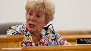 District leaders to follow state laws