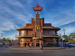 Art Deco Mcdonald S In Clifton Hill Melbourne Australia Building Architecture Art Deco Architecture Art Deco Art Deco Buildings