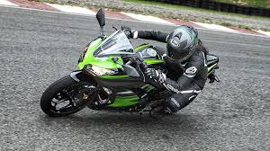 Most cars are automatic these days, so sometimes a new riders first experience with a clutch will be while they are. Kawasaki Ninja 300 Krt Edition Launched In India At Inr 3 61 Lakh Gaadikey
