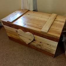 Any shape, wood material, packaging box & bag, we are direct wooden toy. Home Dzine Home Diy Toy Box Made From Pallet Wood