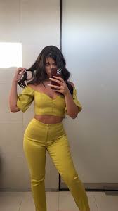 The latina artist that is breaking all conventions. Nathy Peluso On Twitter In 2021 Fashion Outfits Style