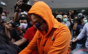 #catherine wilson #loud poets #eptiyhtbtiswfappotwlhoryqltbafcp. Dijerat Dengan Pasal Pengedar Catherine Wilson Terancam 20 Tahun Penjara Harianjogja Com