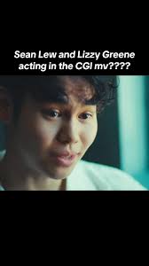 Sean Lew y Lizzy Greene brillan en el video CGI