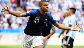 كأس العالم، هي بطولة دولية تابعة للاتحاد الدولي لكرة القدم، تضم المنتخبات من جميع بلدان ما هو أول منتخب فاز بكأس العالم؟ أقيمت أول نسخة من البطولة الأكثر شهرة بعالم كرة القدم ويبقى نجم المنتخب الألماني وبايرن ميونيخ توماس مولر، أقرب اللاعبين الحاليين. Ù…Ø¨Ø§Ø¨ÙŠ ÙŠØ¯Ø®Ù„ Ù‚Ø§Ø¦Ù…Ø© ÙØ±Ù†Ø³Ø§ Ù„Ø£ÙˆÙ„Ù…Ø¨ÙŠØ§Ø¯ Ø·ÙˆÙƒÙŠÙˆ