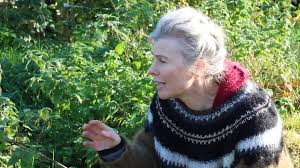 At least not in the same way that after that, reynolds focused on evoking mystical irish landscapes. Mary Reynolds Nature Activist And Reformed Landscape Designer The Wonderful Jane Goodall Endorses The Garden Awakening Facebook
