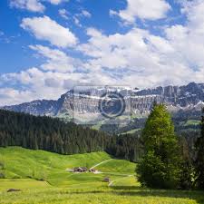 Sie können während wir botanisierend wandern viel interessantes über wirkungen und. Spater Fruhling Landlichen Landschaft Im Emmental Mit Dem Hohgant Leinwandbilder Bilder Kanton Emmentaler Europa Myloview De
