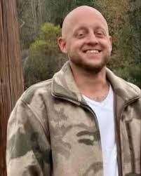 Allen Capps's Instagram, Twitter & Facebook