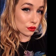 Amanda Strickler's Instagram, Twitter & Facebook