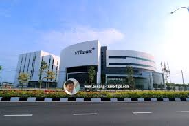 Flex tape, lakban ajaib yang bisa digunakan untuk menutup lubang apapun dan dimanapun. Batu Kawan Industrial Park