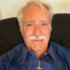 Lori Mickle's Instagram, Twitter & Facebook