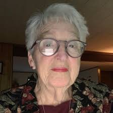 Will Midges be an issue in Scotland in early May? Do I need to book  restaurants? What castle to visit?