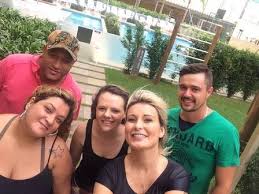 Maybe you would like to learn more about one of these? Irmao De Andressa Urach Comenta Incesto Narrado Pela Modelo Indignado Jornal Correio