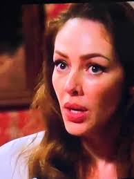 Paulina is dumb dumber dumbest. She took the antidote before Josefina and  she enquired what it was Paulina told her that another doctor gave her the  medicine to make her feel better.