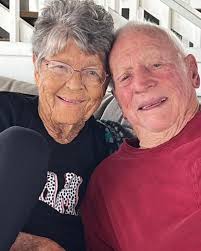 Mary Etta DuBose, 81, of Bon Wier, Texas will be 2:00 pm Monday December 2,  2024 at Smith Funeral Home in Newton, Texas with interment following at  Ford Cemetery in Newton. Mrs.