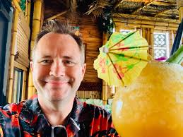 Today marks my first day home, after another trip to everyone's fave city  ❤️ Here's a short run down of some fave points, to what marks my last trip  of 2021. Stay: