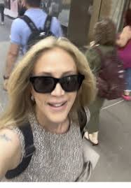 Discover The Light Runner