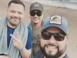 Increíble tiempo en #costarica hermosas playas, buena comida, excelente  atención 🙌🇨🇷 @santizomoses #adrianpapa #playalimon #puertoviejo  #jacobeach #sanjosecostarica #puravida