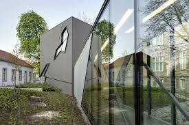 The building also houses an exhibition space, which focuses on racism and intolerance. Felix Nussbaum Museum Studio Libeskind Archdaily