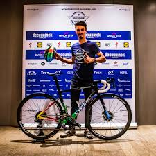 Cycliste professionnel pour @deceuninck_quickstepteam contact: Julian Alaphilippe Specialized 1 Ducking Tiger