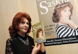 Média o ní píší jako o chorobné optimistce. Obrazem Saskia Buresova Slavi 70 Let Za Pul Stoleti V Televizi Takrka Nezestarla Aktualne Cz