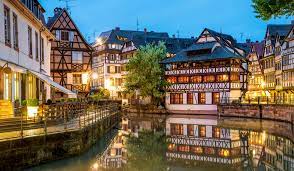 Sondage à prendre pour ce qu'il est : Voici Les 10 Plus Belles Villes De France So Busy Girls