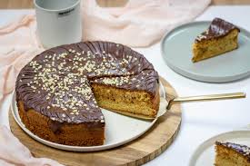 Wasser abgießen und die orangen vollständig auskühlen lassen, in kleine stücke schneiden und die orangenkerne. Spanischer Orangen Mandel Kuchen Bakinglifestories