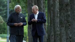 Putin welcomes 'dear friend' PM Modi at 'cozy setting' in his home, shows  off horse stable, offers tea, berries | WATCH | Today News