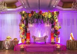 There are a number of traditions and customs that are performed at a muslim wedding and this is what makes it breathtaking. 46 Awesome Ideas For Your Wedding Stage Decoration