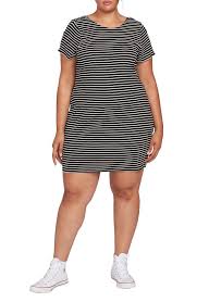 T Shirt Dresses Are Trending Here S How To Style Them Who What Wear Whether you are looking for a business appropriate button down to wear to work or a smart casual linen shirt for your dinner plans, you'll be able to find it here. t shirt dresses are trending here s