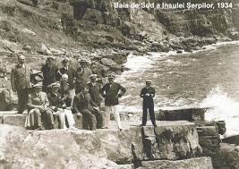Check spelling or type a new query. Istoria Dobrogei Geografie Locuri Insula È™erpilor Achilleis Leuke