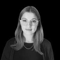 Samantha Isaac's Instagram, Twitter & Facebook