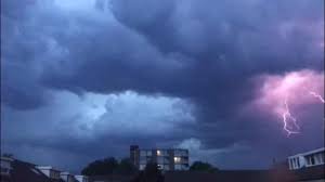 Op eindhoven airport was gisteren een manifestatie tegen chemtrails. The Day After Noodweer En Codeoranje In Eindhoven